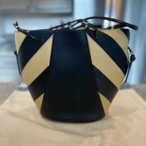 Tory Burch OS tote bag.